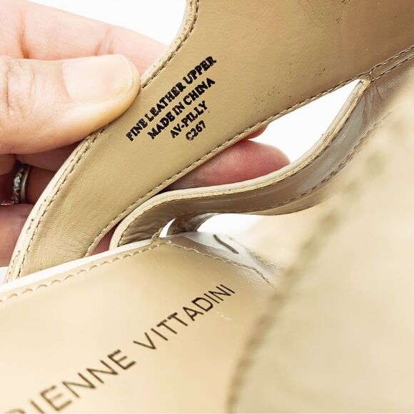 Adrienne Vittadini Pilly Cream‎ Leather Block Heel Sandals 9 - Picture 10 of 12